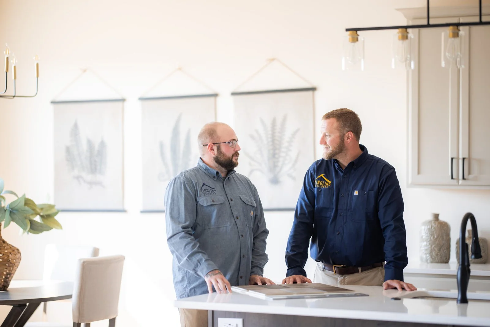 Yingling builders contractors discussing a project